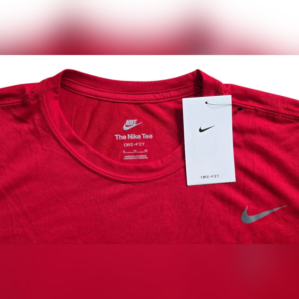 Nike NWT XL Red Dri Fit Performance Shirt Gym Shirt Extra Large - Picture 3 of 8
